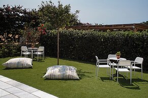 Ikaros Studios & Apartments