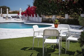 Ikaros Studios & Apartments