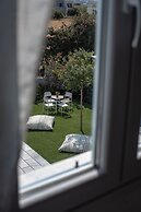 Ikaros Studios & Apartments