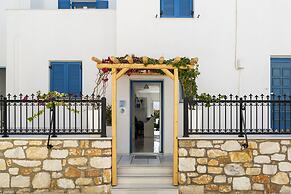 Ikaros Studios & Apartments