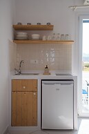 Ikaros Studios & Apartments