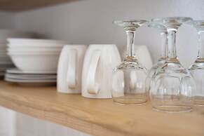 Ikaros Studios & Apartments