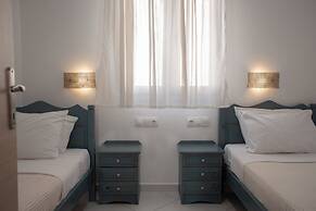 Ikaros Studios & Apartments