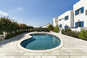 Ikaros Studios & Apartments