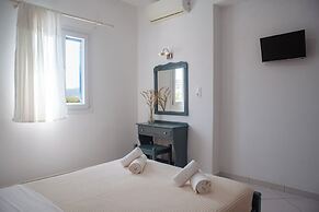 Ikaros Studios & Apartments