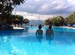 Florida Blue Bay Resort & Spa