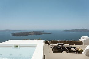 Aqua Luxury Suites