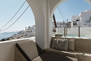 Aqua Luxury Suites