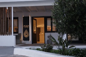 Aqua Luxury Suites