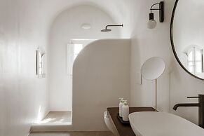 Aqua Luxury Suites