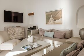 Aqua Luxury Suites