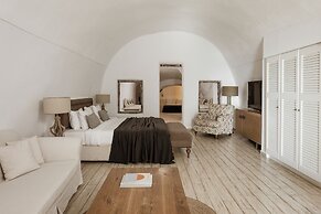 Aqua Luxury Suites