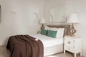 Aqua Luxury Suites
