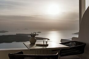 Aqua Luxury Suites