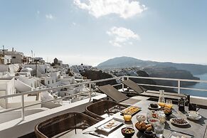 Aqua Luxury Suites