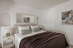 Aqua Luxury Suites