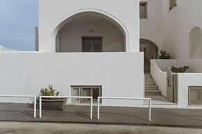 Aqua Luxury Suites