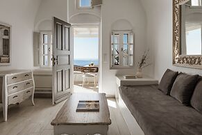 Aqua Luxury Suites