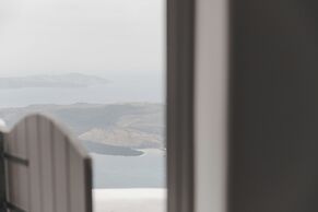 Aqua Luxury Suites