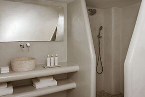 Aqua Luxury Suites