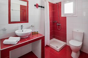 Alizea Villas & Suites