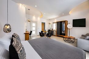 Alizea Villas & Suites