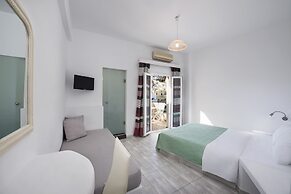 Alizea Villas & Suites