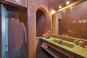 Alizea Villas & Suites