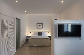 Alizea Villas & Suites