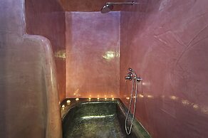 Alizea Villas & Suites