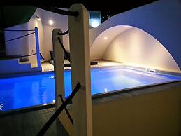 Alizea Villas & Suites