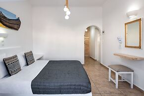 Alizea Villas & Suites