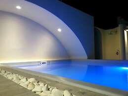 Alizea Villas & Suites