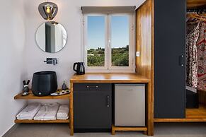 Alizea Villas & Suites