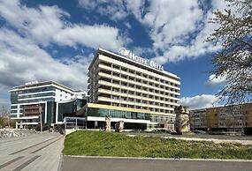 Delta 3 Hotel