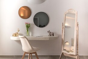Adamant Suites
