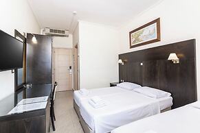 Hanioti Grandotel Hotel