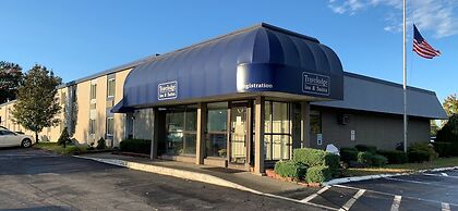 Travelodge Inn & Suites by Wyndham Albany
