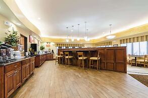 Comfort Suites Salina South