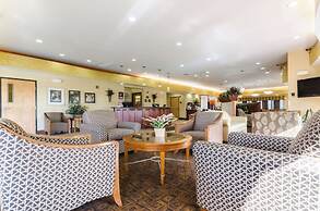 Comfort Suites Salina South