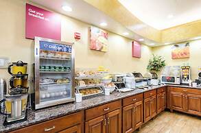 Comfort Suites Salina South