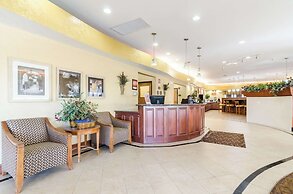 Comfort Suites Salina South