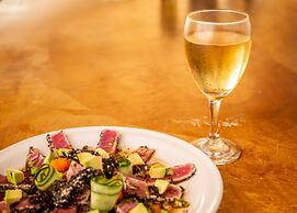 Hotel Marina Resort & Beach Club