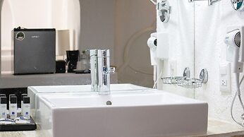 Hotel Marina Resort & Beach Club