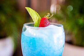 Hotel Marina Resort & Beach Club