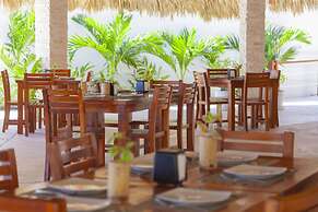 Hotel Marina Resort & Beach Club