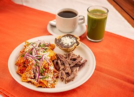 Hotel Marina Resort & Beach Club