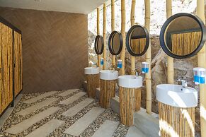 Hotel Marina Resort & Beach Club