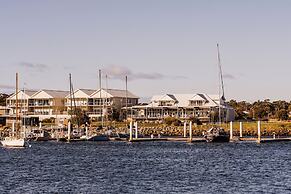 York Cove Hotel