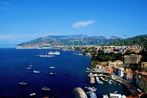 Palazzo Tritone & Abagnale